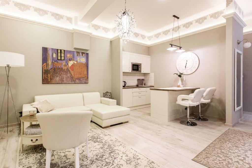 Main Street Apartment Budapest Luaran gambar