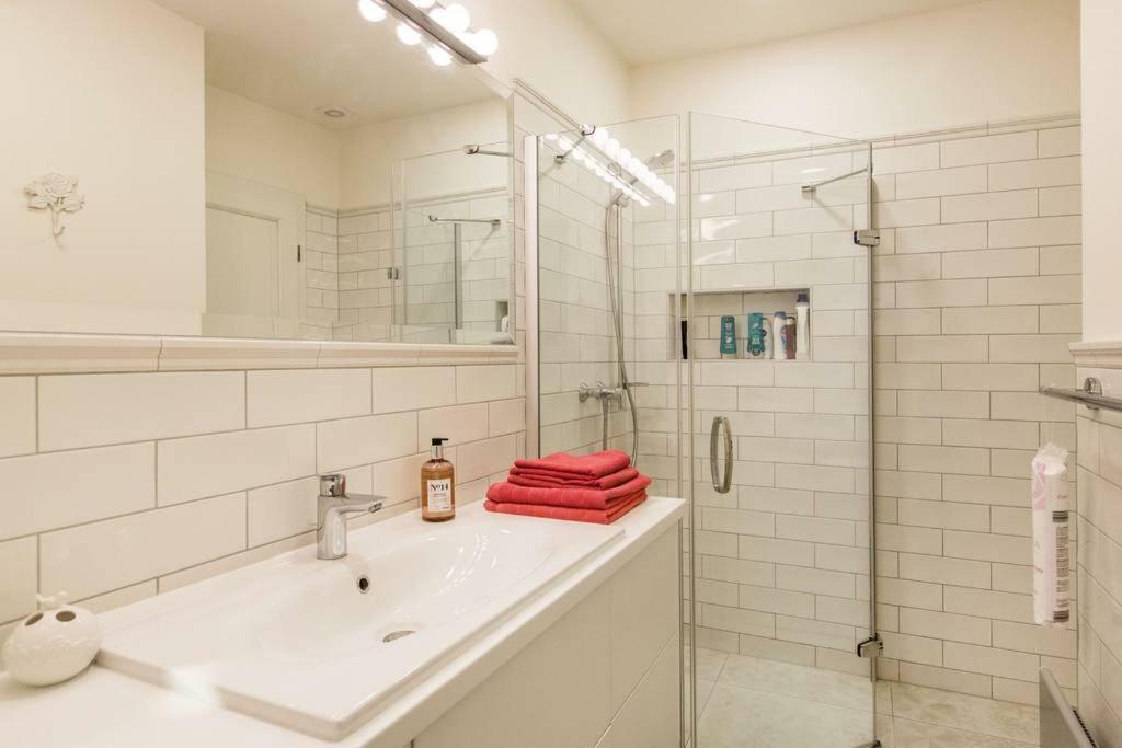 Main Street Apartment Budapest Luaran gambar